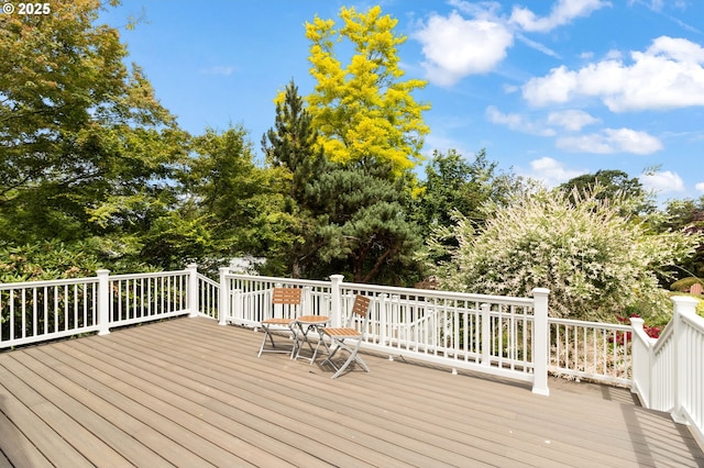 1249 Crenshaw Rd, Eugene, OR 97401 - view of wooden deck