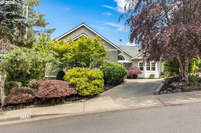 1249 Crenshaw Rd, Eugene, OR 97401 - view of front of property featuring board and batten siding