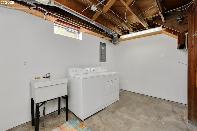 4133 SE Henderson St, Portland, OR 97202 - laundry area featuring electric panel, laundry area, and washer and dryer