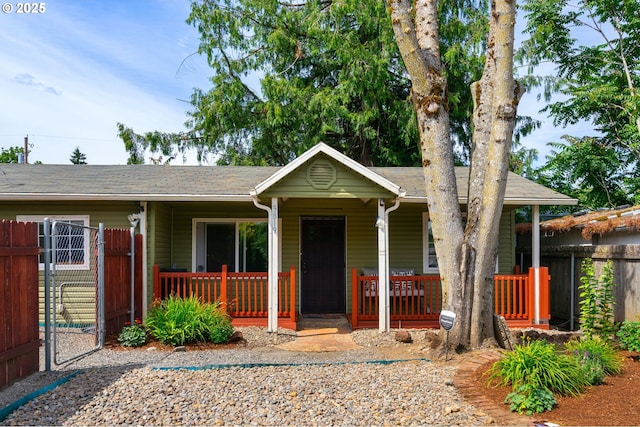 9819 SE Knight St, Portland, OR 97266 - ranch-style house featuring covered porch