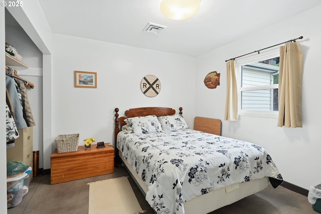 bedroom with a closet