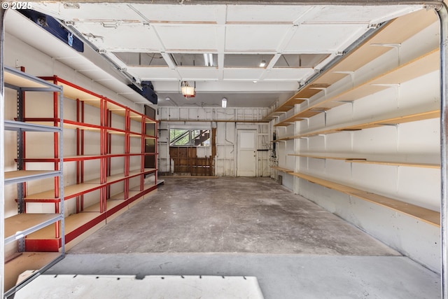505/515 Empress Ave, Eugene, OR 97405 - garage with a garage door opener