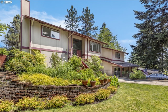 505/515 Empress Ave, Eugene, OR 97405 - view of front facade featuring a front lawn