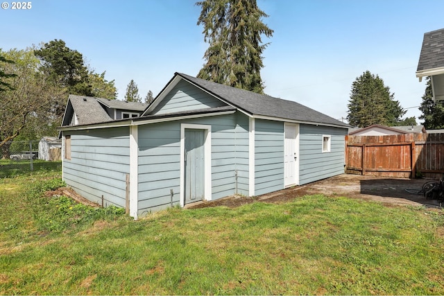 545 N St, Castle Rock, WA 98611 - view of garage