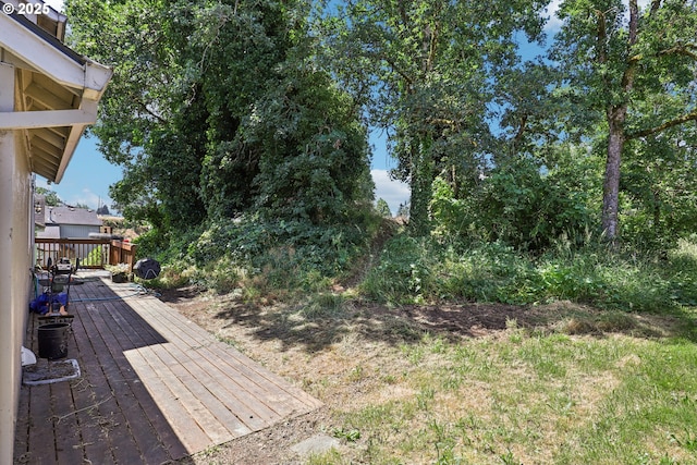284 N 17th St, Saint Helens, OR 97051 - view of yard featuring a wooden deck