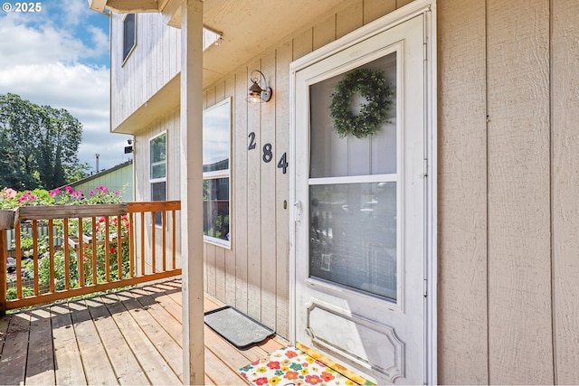 284 N 17th St, Saint Helens, OR 97051 - property entrance