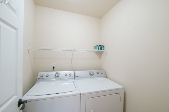 14146 Brittany Ter, Oregon City, OR 97045 - laundry room with independent washer and dryer