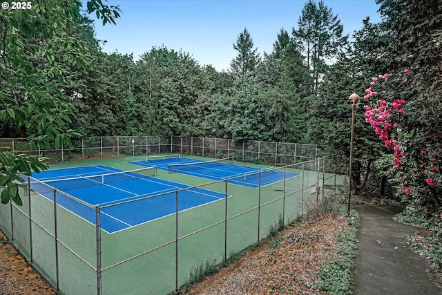 86 Kingsgate Rd Unit D204, Lake Oswego, OR 97035 - view of tennis court