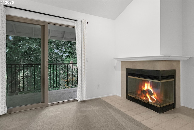 86 Kingsgate Rd Unit D204, Lake Oswego, OR 97035 - detailed view of a fireplace and baseboards