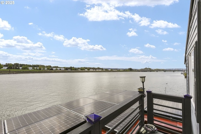 2039 N Jantzen Ave, Portland, OR 97217 - dock area featuring a water view