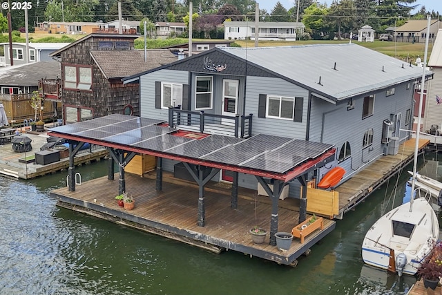 2039 N Jantzen Ave, Portland, OR 97217 - back of house with a water view
