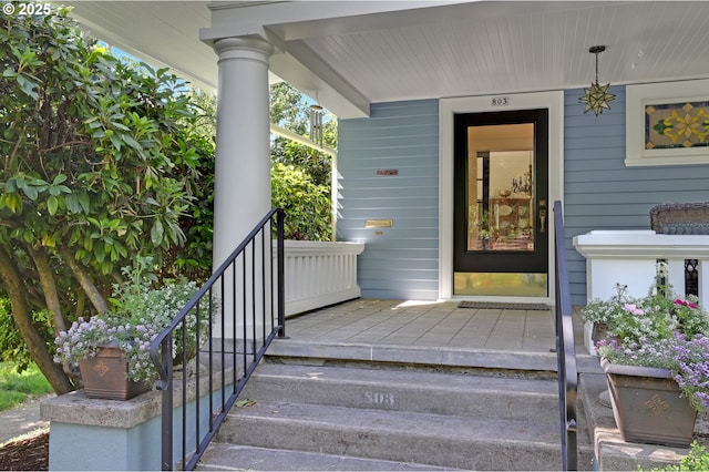 803 NE Laurelhurst Pl, Portland, OR 97232 - entrance to property featuring covered porch