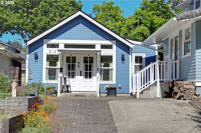803 NE Laurelhurst Pl, Portland, OR 97232 - view of front facade with french doors