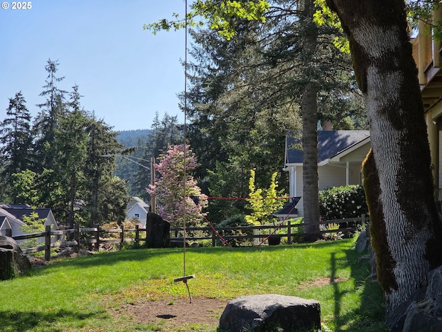 6715 Ivy St, Springfield, OR 97478 - view of yard