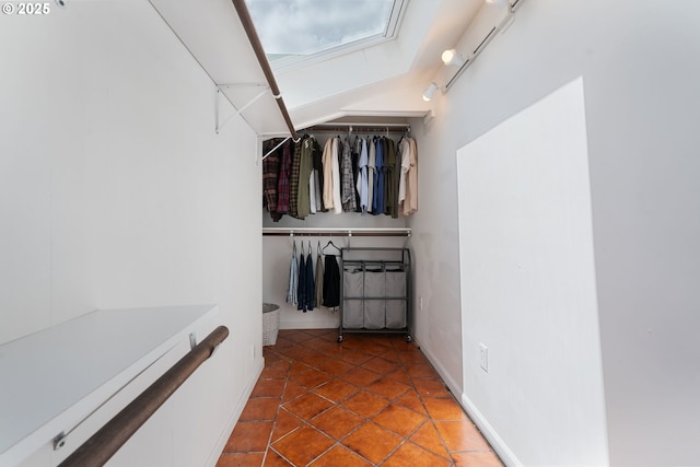 walk in closet featuring tile patterned floors