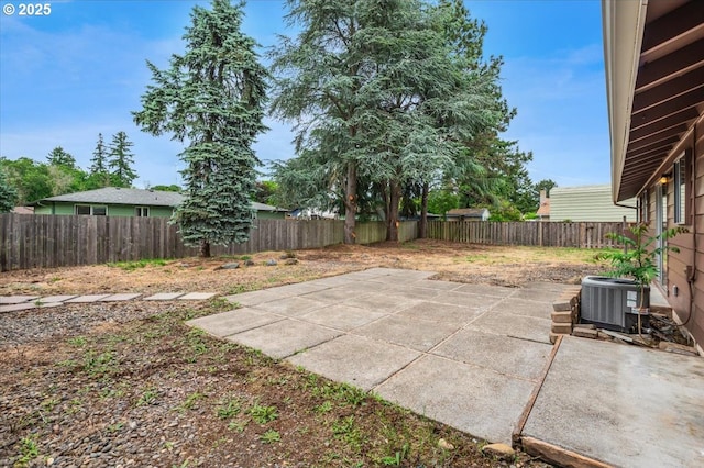 10700 NE 46th St, Vancouver, WA 98682 - fenced backyard with central AC and a patio