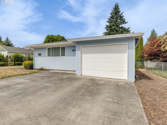 7804 NW 1st Ave, Vancouver, WA 98665 - ranch-style home featuring concrete driveway and an attached garage