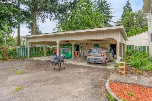 3400 E 13th St, Vancouver, WA 98661 - view of parking with driveway