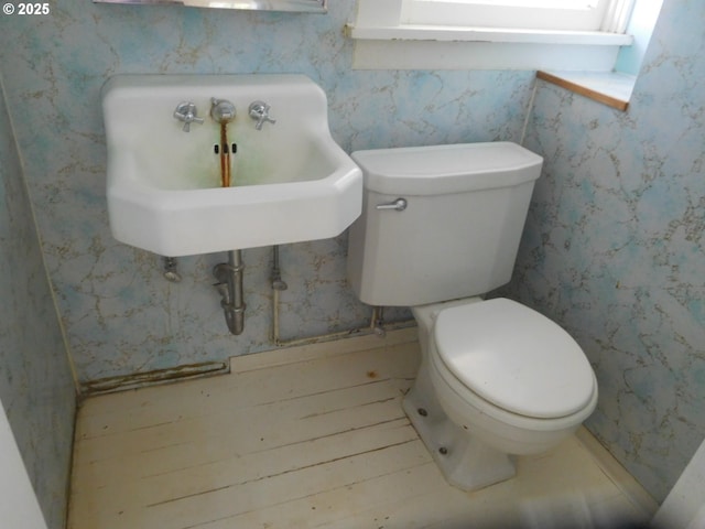 84105 Winesap Rd, Milton-Freewater, OR 97862 - half bathroom with toilet and a sink
