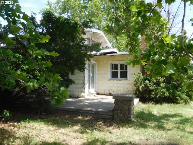 84105 Winesap Rd, Milton-Freewater, OR 97862 - view of property exterior with a patio area
