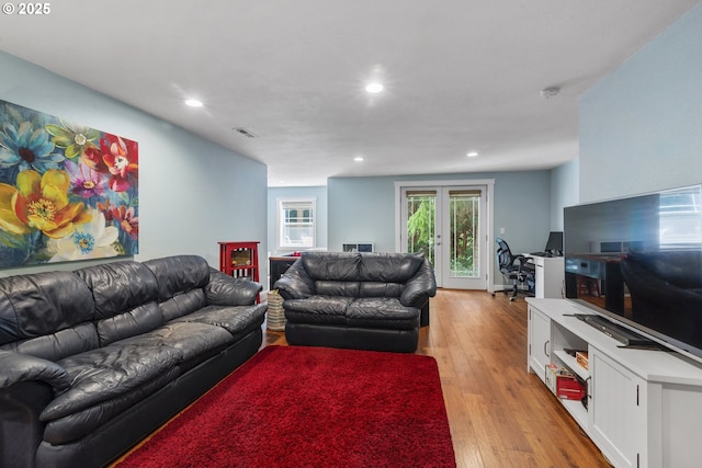 12919 NE 37th Ct, Vancouver, WA 98686 - living room featuring light wood finished floors and recessed lighting