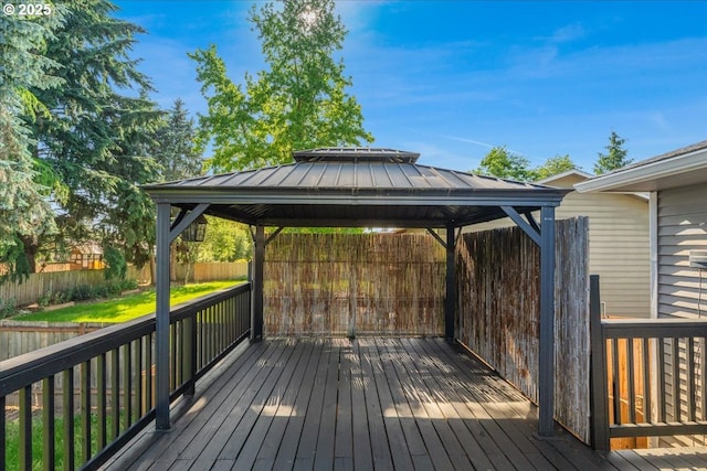 2706 SE Spruce St, Hillsboro, OR 97123 - wooden terrace with a gazebo