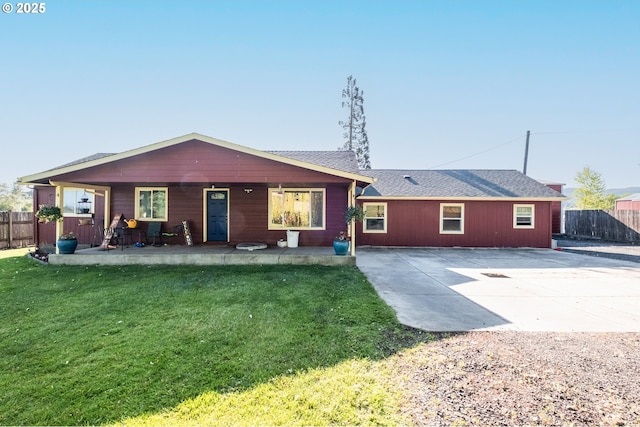 31501 Stoltz Hill Rd, Lebanon, OR 97355 - back of house featuring driveway and a patio