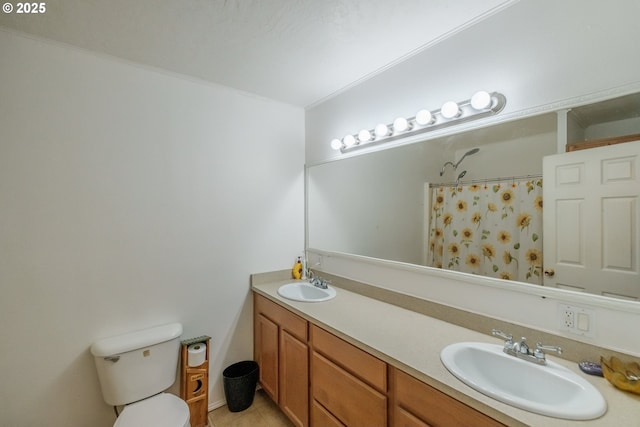 31501 Stoltz Hill Rd, Lebanon, OR 97355 - full bathroom featuring toilet, double vanity, and a shower with curtain