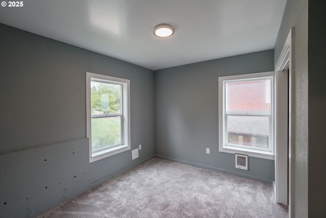 640 8th St, Astoria, OR 97103 - empty room with carpet and baseboards