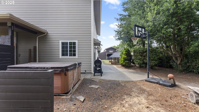 87951 Blazer Ln, Bandon, OR 97411 - view of patio featuring a hot tub