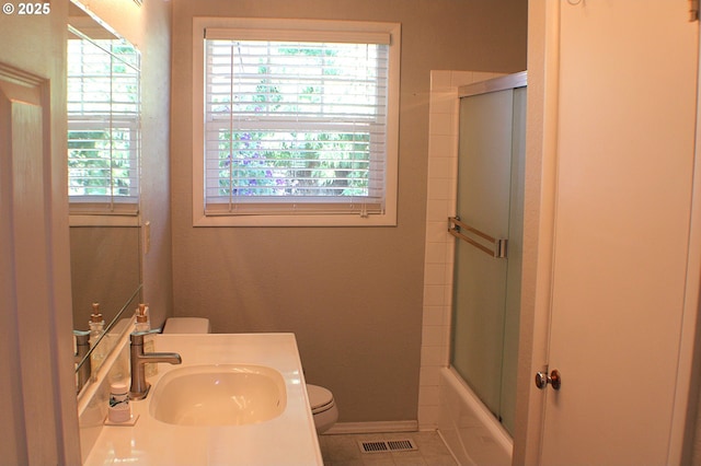 131 Mountain View Ave, Myrtle Creek, OR 97457 - bathroom featuring vanity, shower / bath combination with glass door, and tile patterned flooring