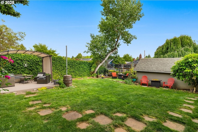 224 NE 44th Ave, Portland, OR 97213 - view of yard with a patio, an outdoor hangout area, and a pergola