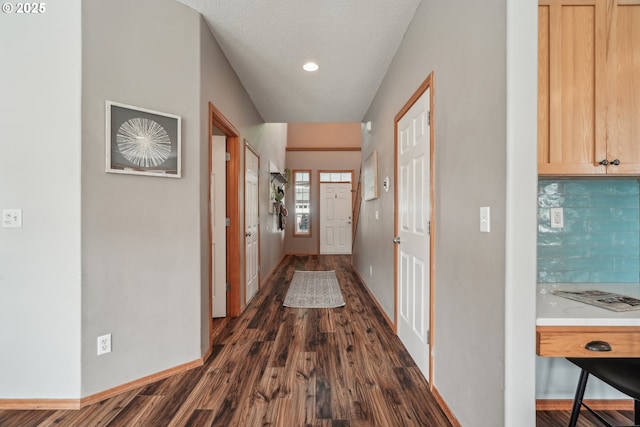 812 NW 13th Ave, Battle Ground, WA 98604 - hall featuring dark wood-type flooring, baseboards, and recessed lighting