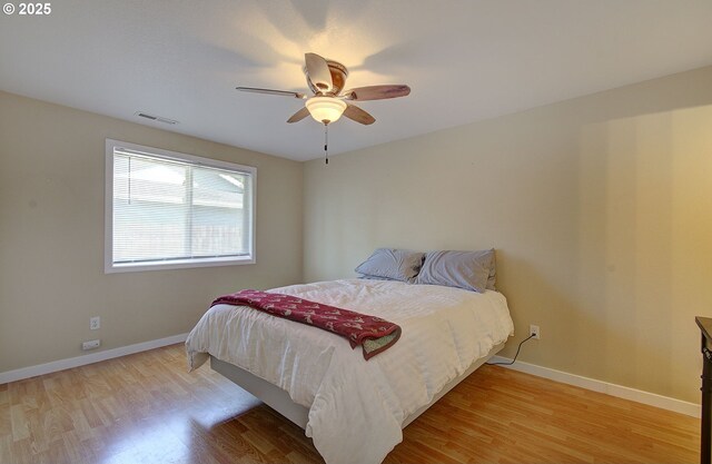 10808 NE 92nd Cir, Vancouver, WA 98662 - bedroom with light wood-style floors and ceiling fan