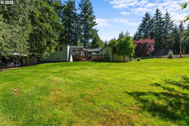 25465 S Beavercreek Rd, Beavercreek, OR 97004 - view of green lawn with a wooden deck