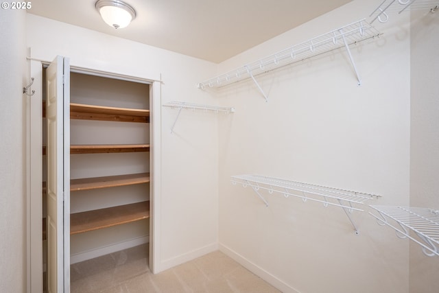1444 Russet Dr, Eugene, OR 97401 - walk in closet with light carpet