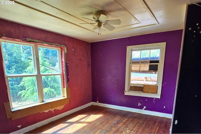 49626 High Prairie Loop, Oakridge, OR 97463 - empty room with a ceiling fan and wood-type flooring