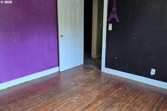 49626 High Prairie Loop, Oakridge, OR 97463 - unfurnished room featuring wood finished floors and baseboards