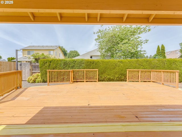 651 SW Westview Dr, Mcminnville, OR 97128 - deck with a fenced backyard