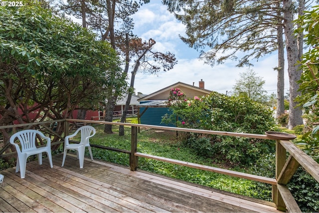 1844 NW 33rd St, Lincoln City, OR 97367 - deck with an outdoor structure