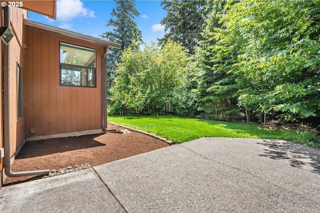 1430 NW 19th St, Gresham, OR 97030 - view of grassy yard with a patio