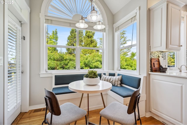 1365 NW 96th Ave, Portland, OR 97229 - sunroom / solarium with lofted ceiling