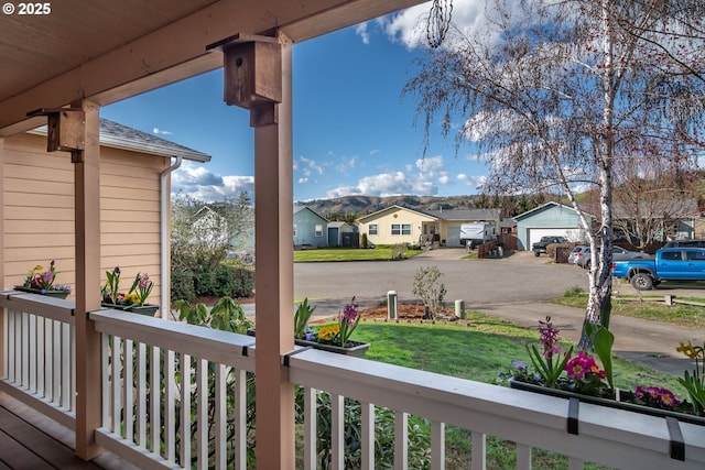 133 Bunting Ct, Roseburg, OR 97471 - wooden terrace featuring a residential view