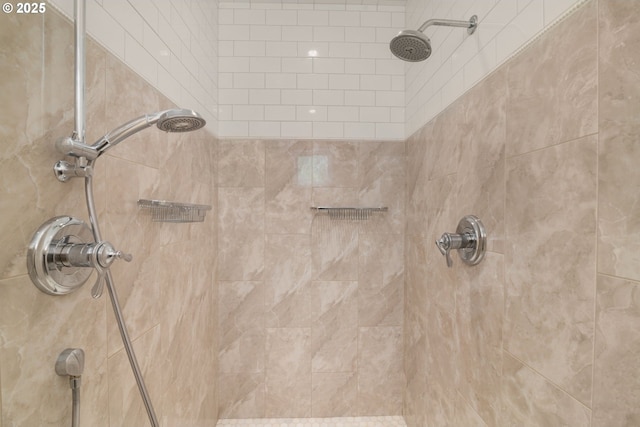 3184 SW 73rd Ave, Portland, OR 97225 - room details with tiled shower