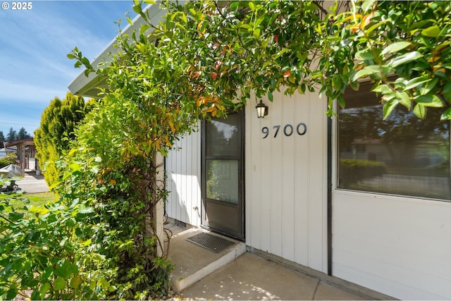 view of entrance to property