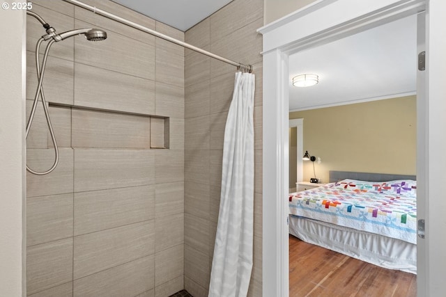 165 15th St, Salem, OR 97301 - full bathroom featuring a tile shower, ensuite bathroom, wood finished floors, and crown molding