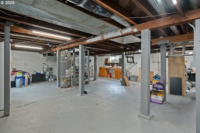 165 15th St, Salem, OR 97301 - below grade area featuring water heater