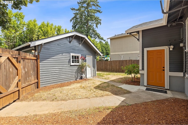 705 SE 5th St, Gresham, OR 97080 - view of garage