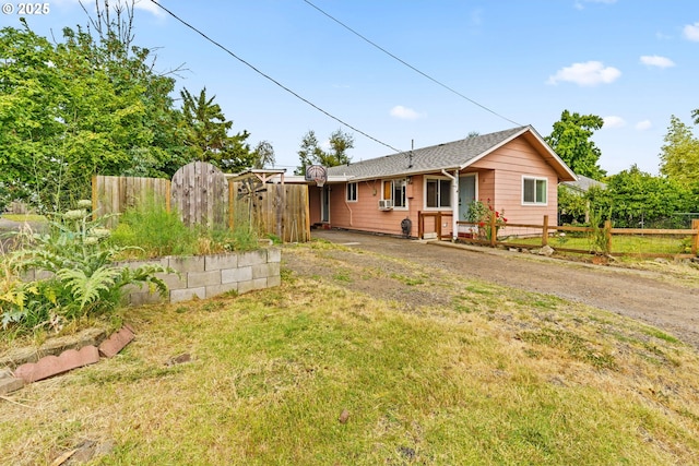 730 23rd St, Springfield, OR 97477 - view of front of house