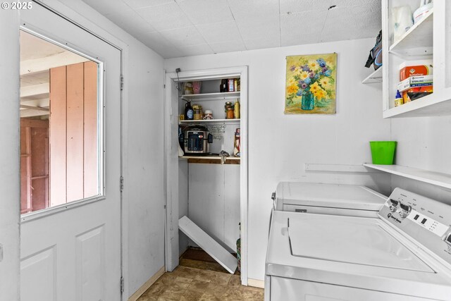 730 23rd St, Springfield, OR 97477 - washroom with separate washer and dryer